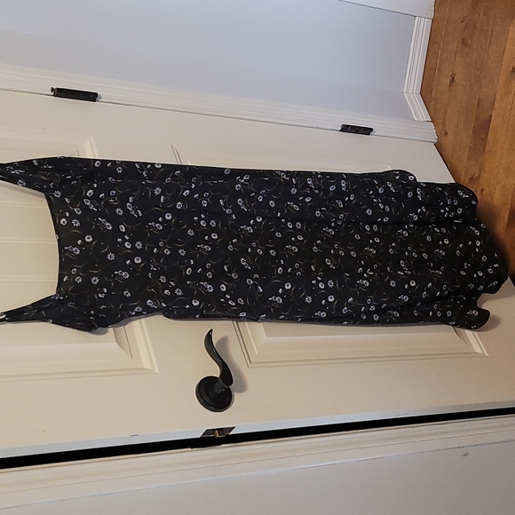 Floral wrap dress Size 6 - Picture 4 of 4